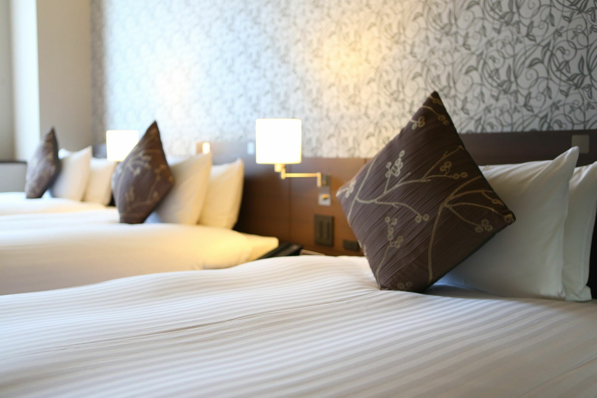 Quintessa Hotel Osaka Bay Екстериор снимка