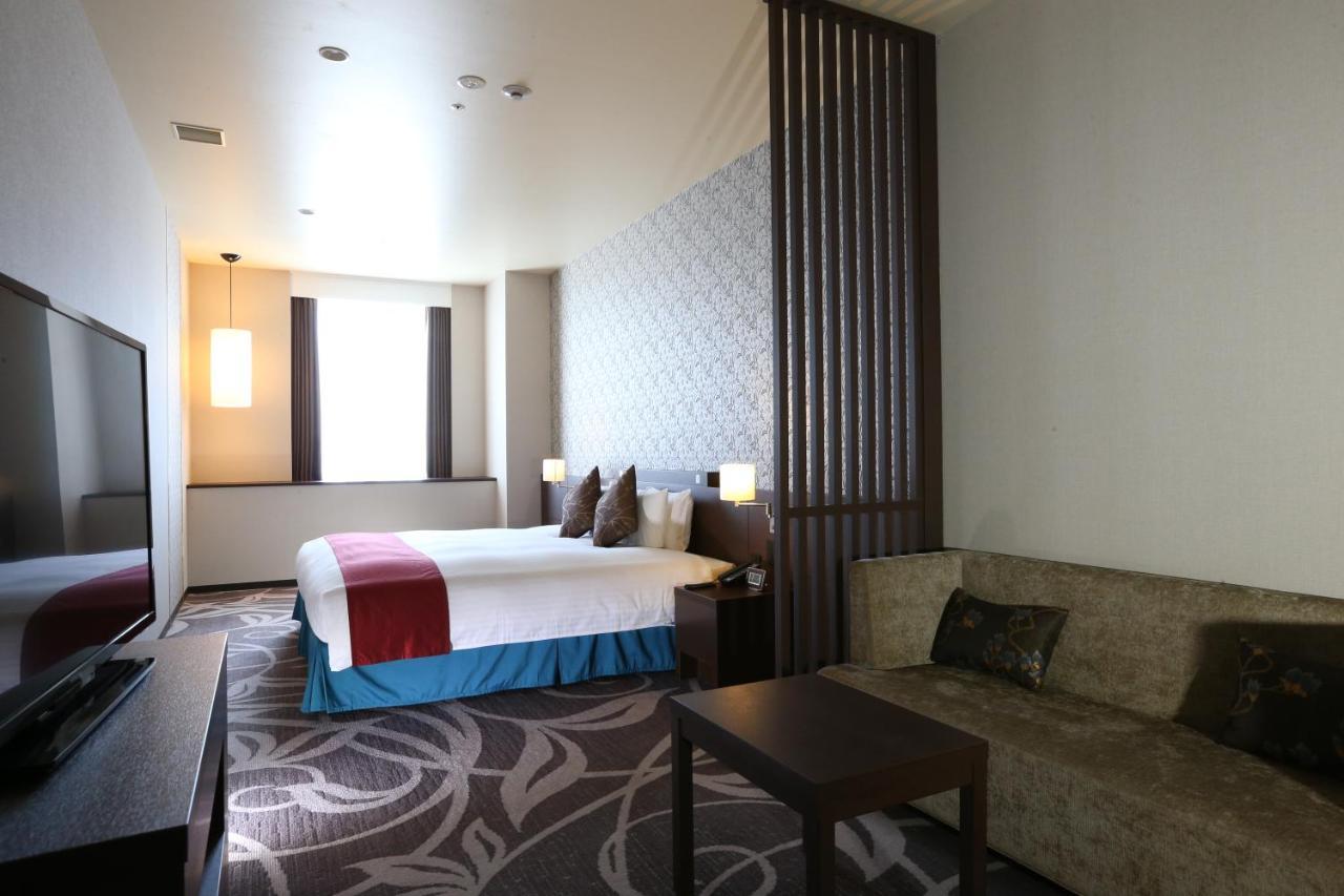 Quintessa Hotel Osaka Bay Екстериор снимка